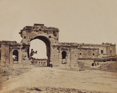 Zerstörtes Tor, ca. 1858 (Sepia-Foto) von English Photographer